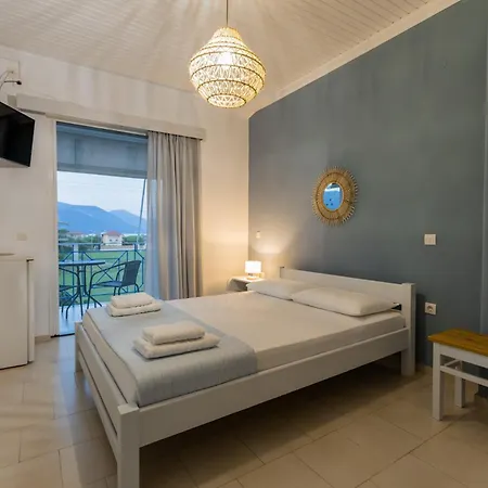 μπλε & Appart hôtel Chiliadou (Fokida)